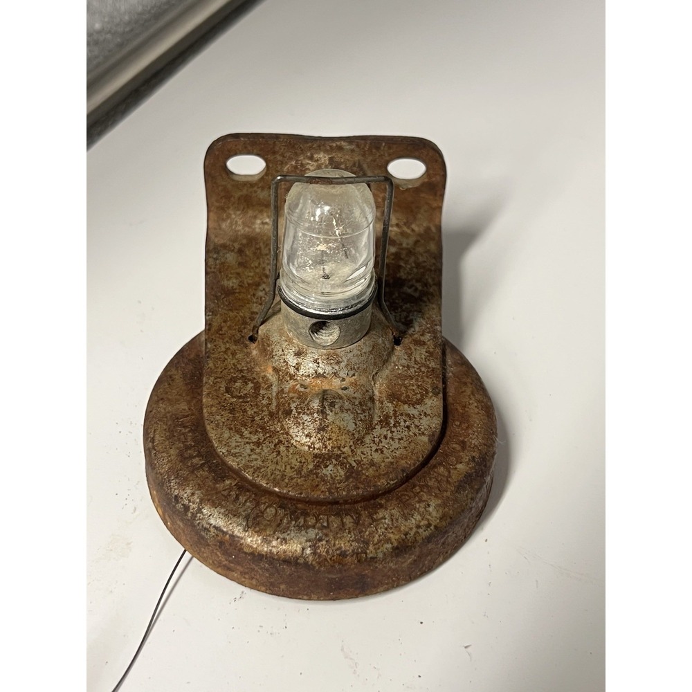Antique White Automotive Products Atlas E-Z Seal Mason Jar Utility Wall Light - Picture 11 of 16